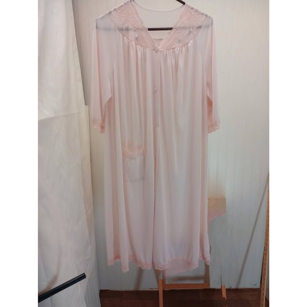Vintage Shadowline pink. silky robe, embroidered, size large see listing